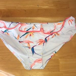 Time and Tru Bikini Bottom Bird of Paradise White